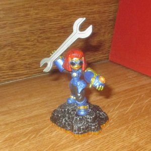 Sprocket from Skylanders: Giants Figures